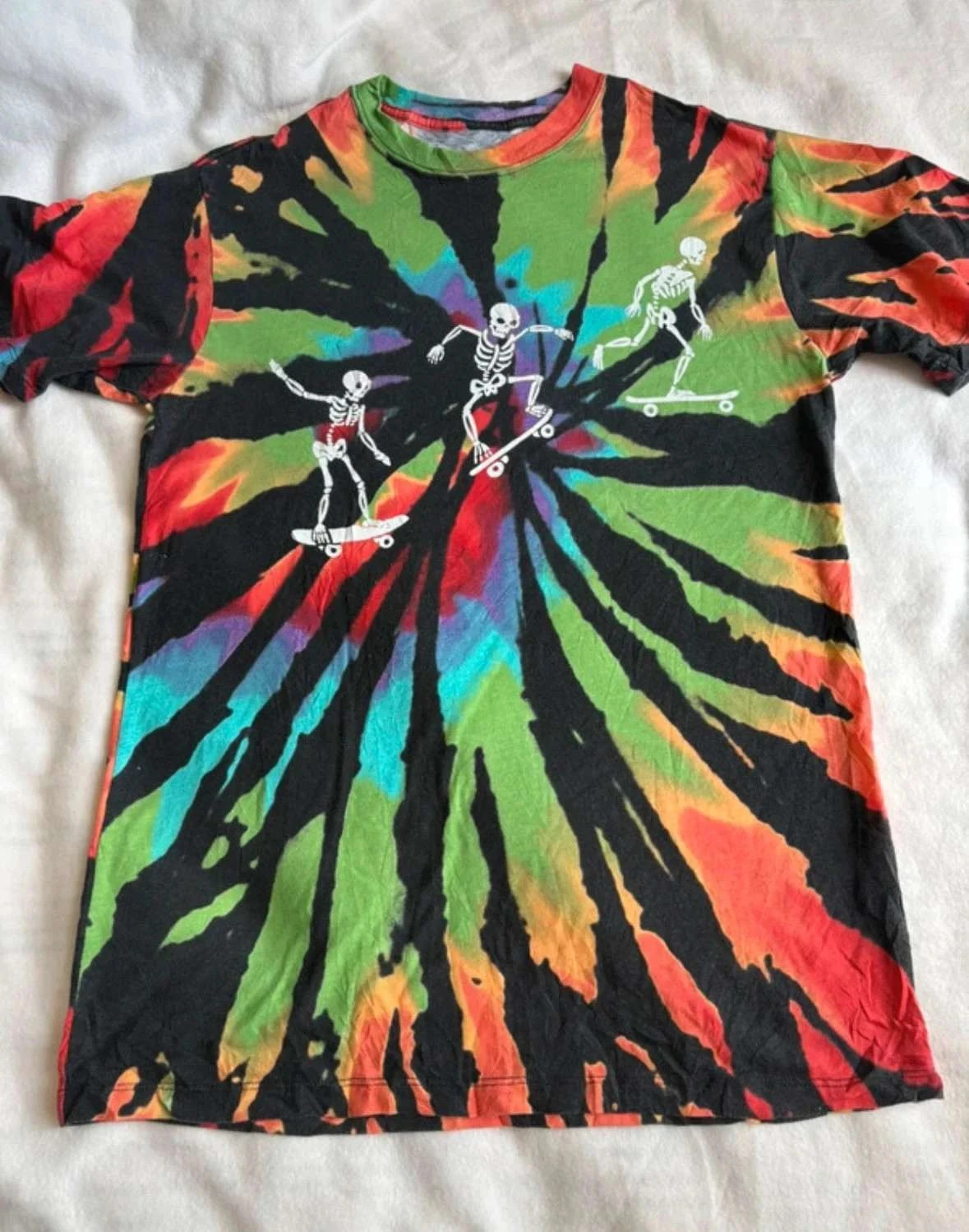 T-shirt tie-dye multicolore squelettes skate streetwear vintage graphic tee unisexe XS
